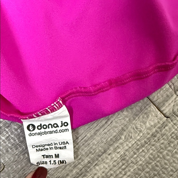 Dona Jo Vibrant Pink Sleeveless Top Size M - Picture 5 of 5